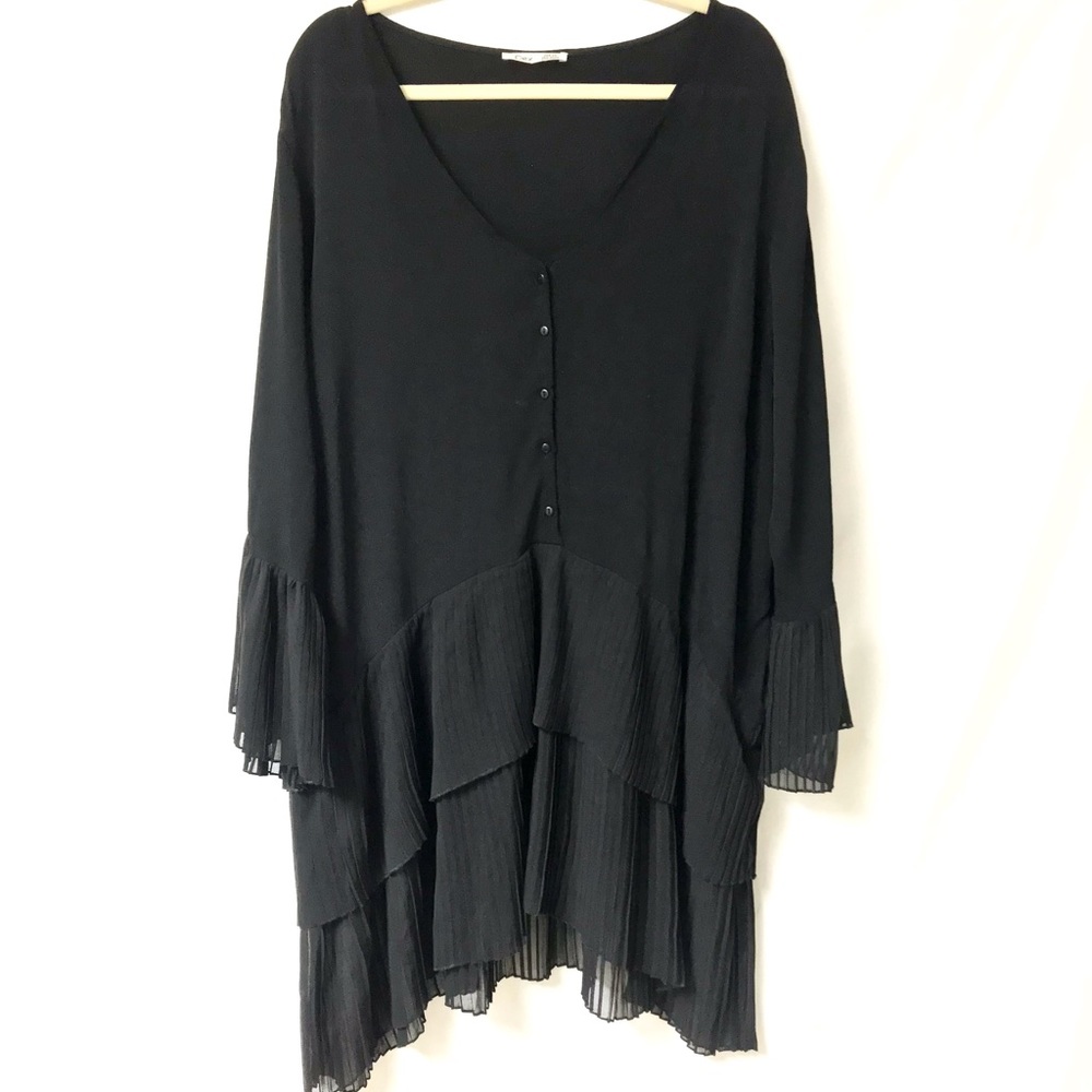 🎉Plus Size Bell Sleeve Top🎉